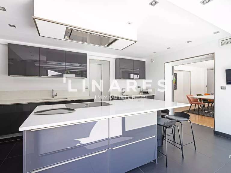 House Marseille 8e - 5 bedrooms - 287m²