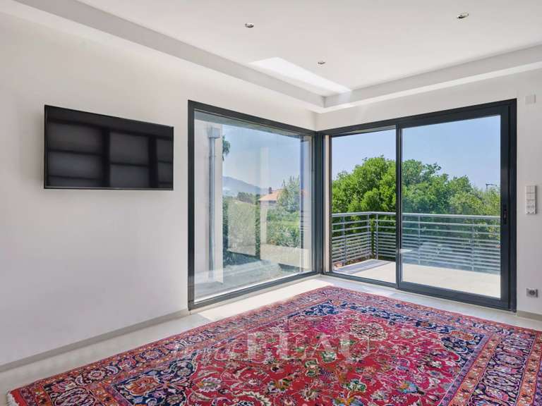 Maison Marseille 8e - 4 chambres - 338m²