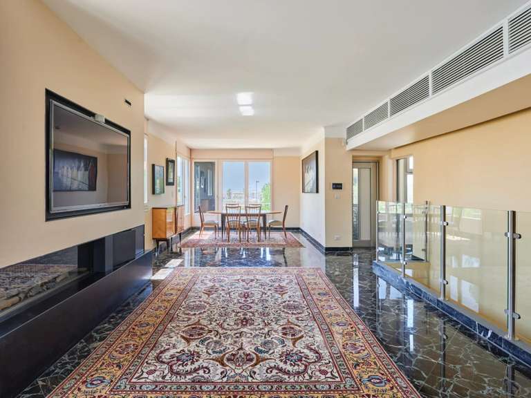 Maison Marseille 8e - 4 chambres - 338m²