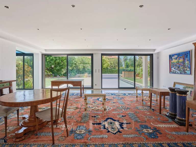 Maison Marseille 8e - 4 chambres - 338m²