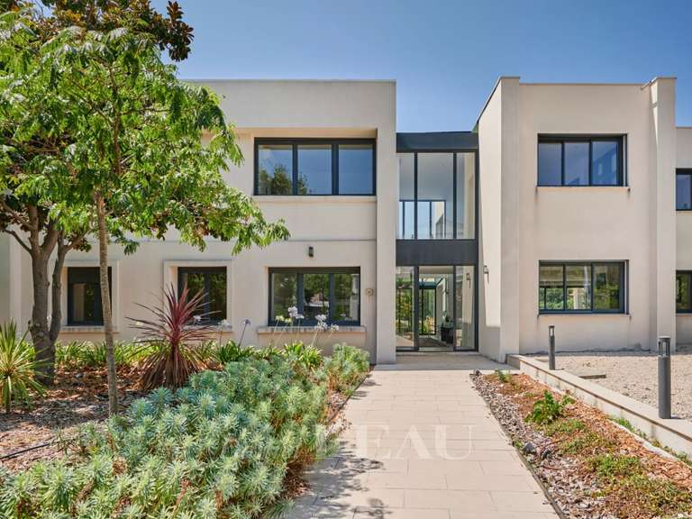 Maison Marseille 8e - 4 chambres - 338m²