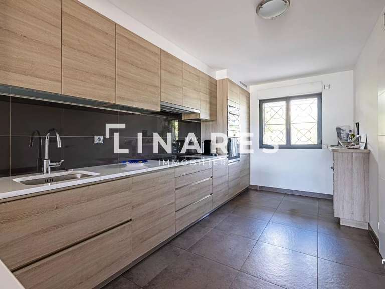 Maison Marseille 8e - 4 chambres - 139m²