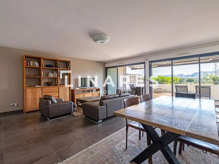 Maison Marseille 8e - 4 chambres - 139m²