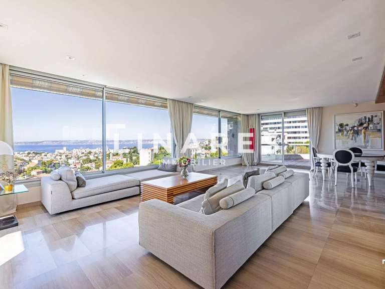 Maison Marseille 8e - 5 chambres - 313m²