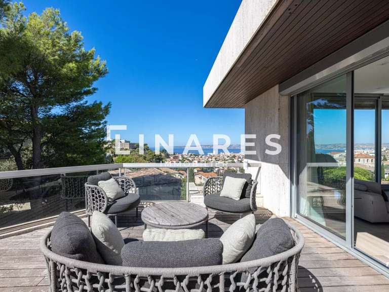 Maison Marseille 8e - 5 chambres - 313m²