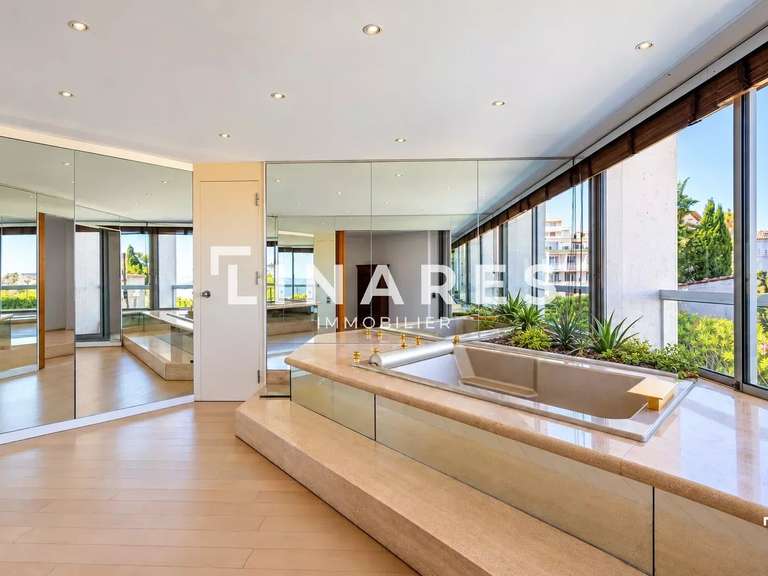 Maison Marseille 8e - 5 chambres - 313m²