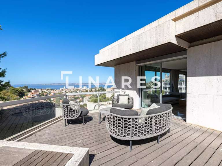 Maison Marseille 8e - 5 chambres - 313m²