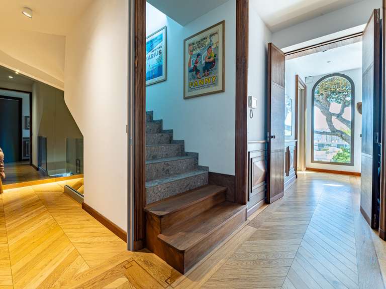 Maison Marseille 8e - 5 chambres - 242m²