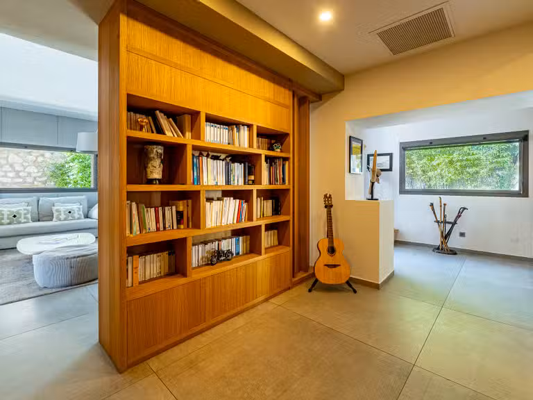 Maison Marseille 8e - 5 chambres - 242m²