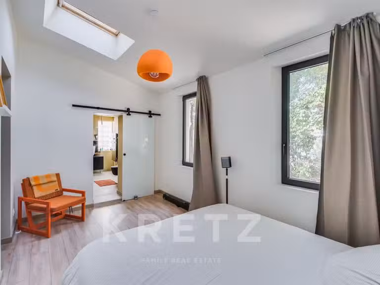 Maison Marseille 8e - 5 chambres - 250m²