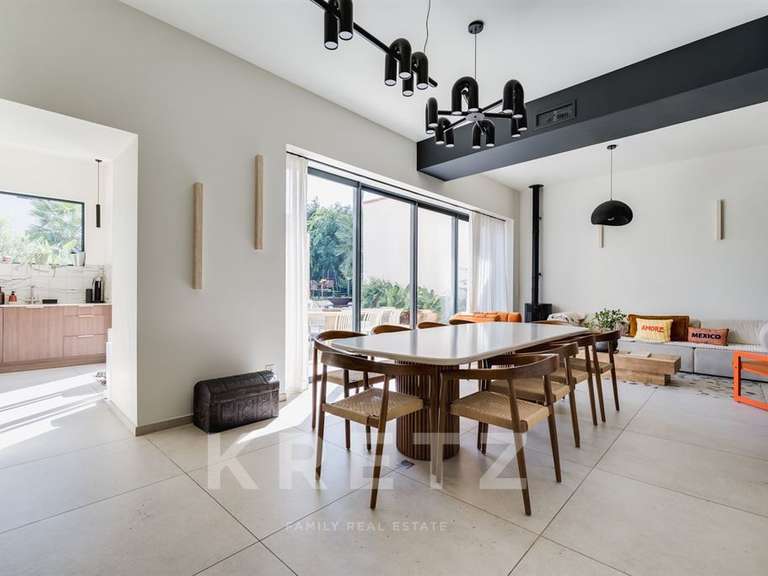 Maison Marseille 8e - 5 chambres - 250m²
