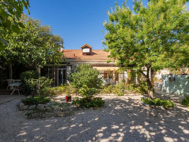 Maison Marseille 8e - 4 chambres - 228m²