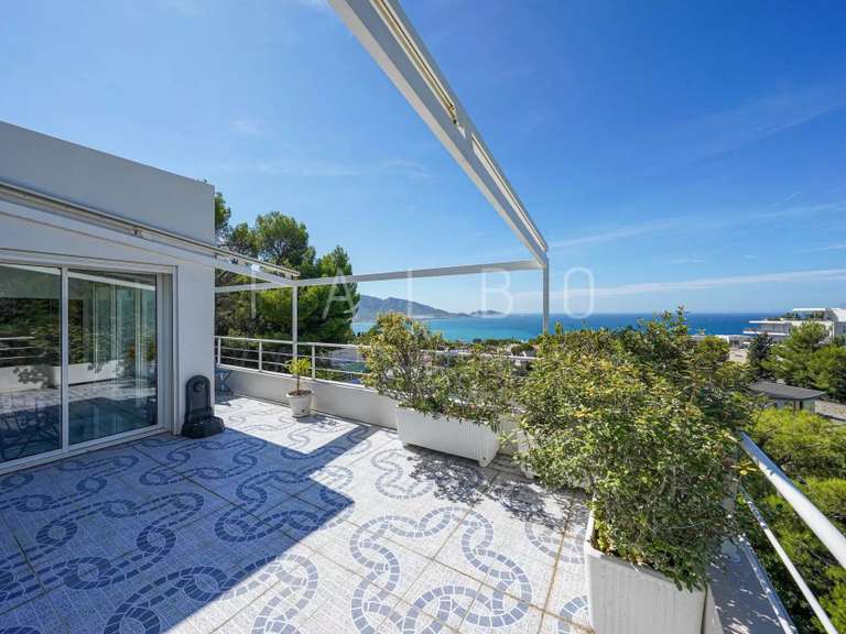 Propriété avec Vue sur mer Marseille 8e - 5 chambres - 235m²