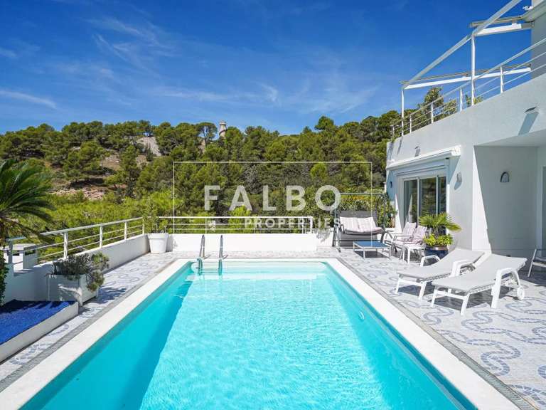Propriété avec Vue sur mer Marseille 8e - 5 chambres - 235m²