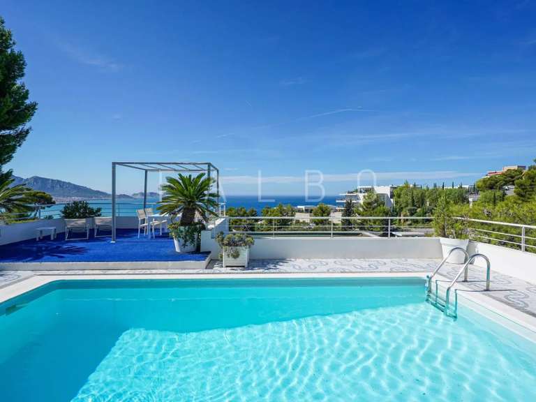 Propriété avec Vue sur mer Marseille 8e - 5 chambres - 235m²
