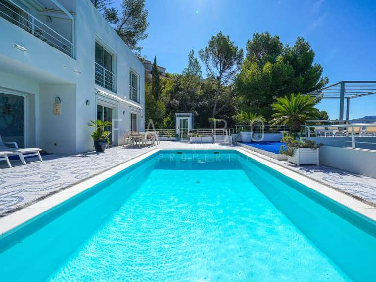 Propriété avec Vue sur mer Marseille 8e - 5 chambres - 235m²