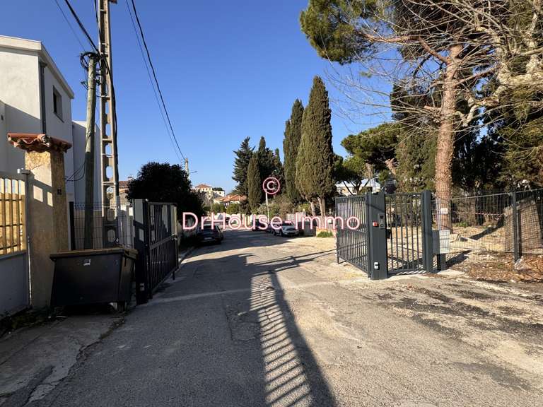 Terrain Marseille 8e - 460m²