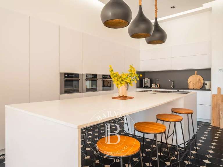 Appartement Marseille 9e - 3 chambres - 241m²