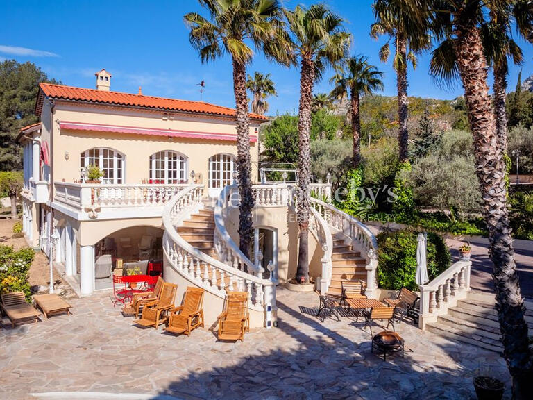 Maison Marseille 9e - 5 chambres - 346m²