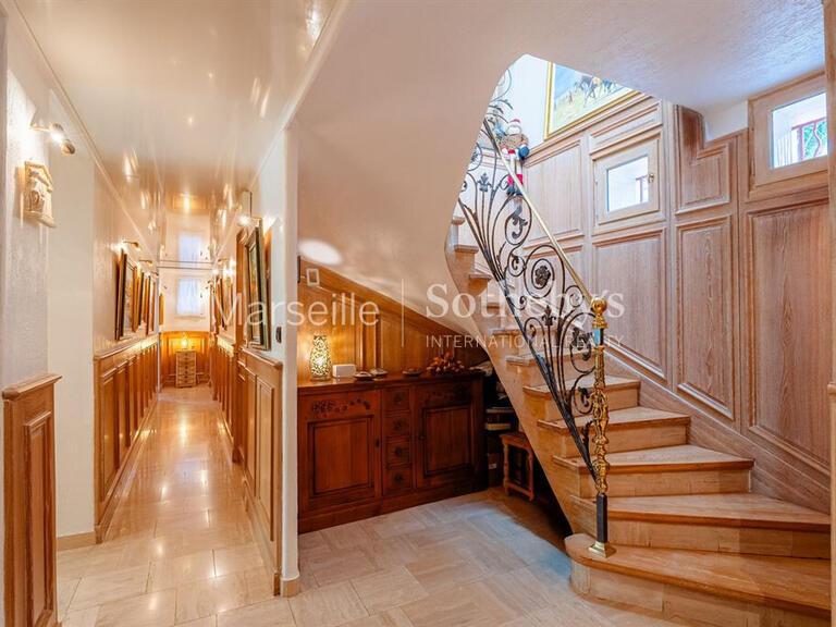 Maison Marseille 9e - 5 chambres - 346m²