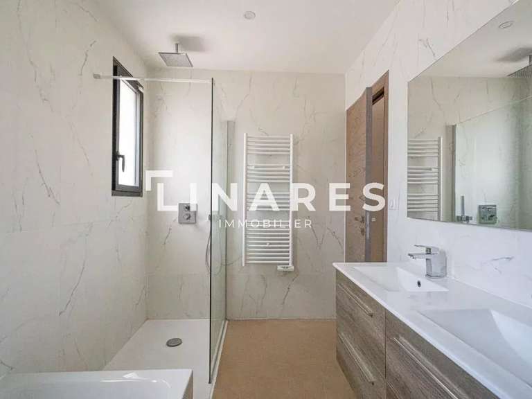 Maison Marseille 9e - 4 chambres - 236m²
