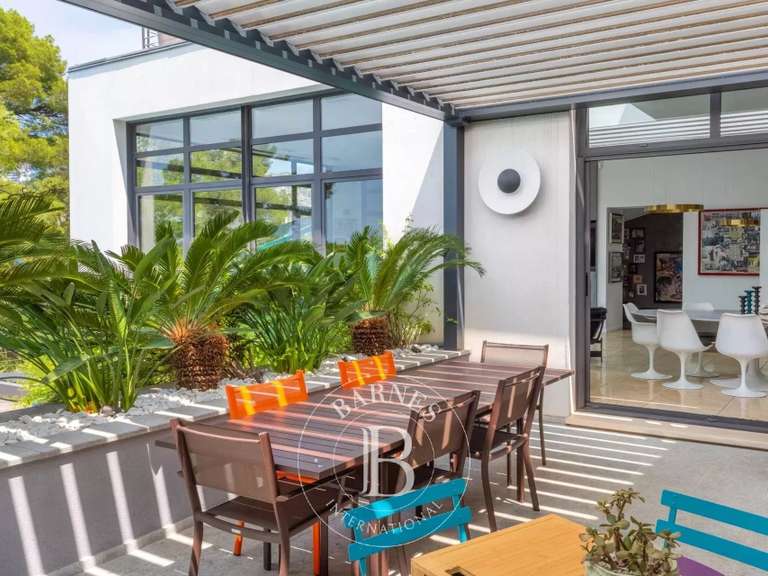 Maison Marseille 9e - 4 chambres - 231m²