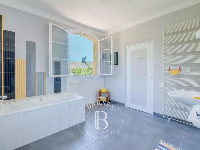 Maison Marseille 9e - 7 chambres - 300m²