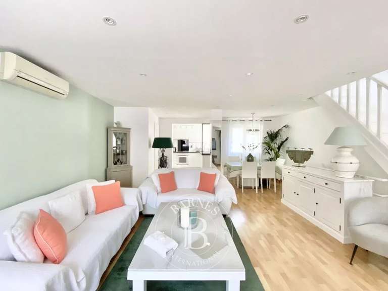 Maison Marseille 9e - 2 chambres - 88m²