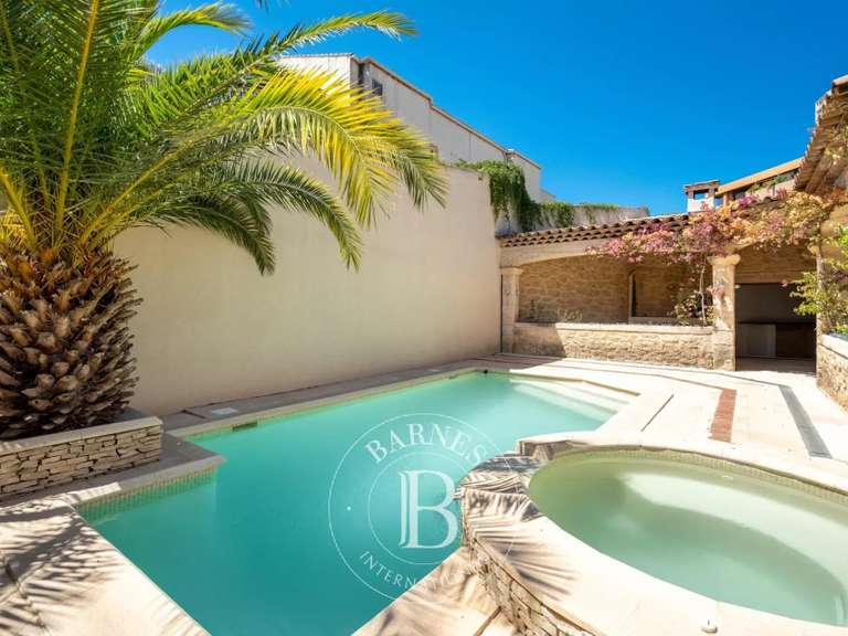 Maison Marseille 9e - 5 chambres - 223m²