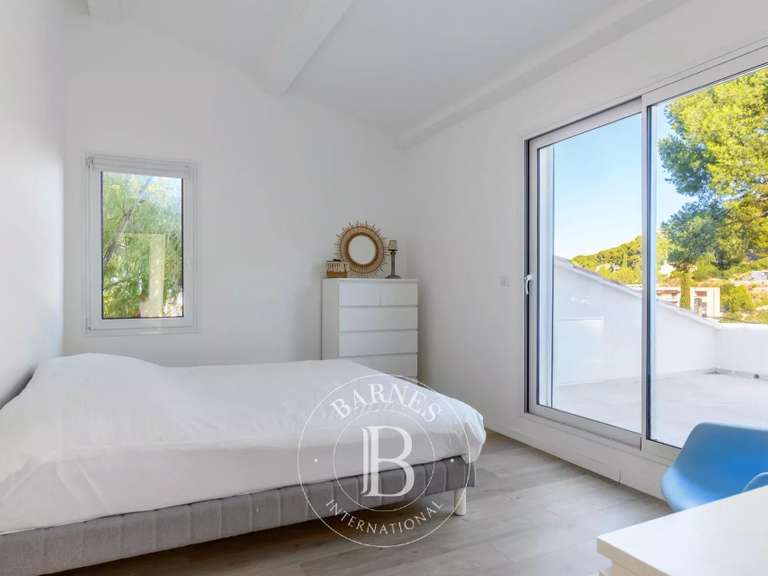 Maison Marseille 9e - 5 chambres - 165m²