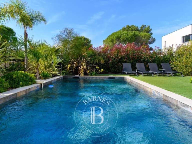 Maison Marseille 9e - 3 chambres - 139m²