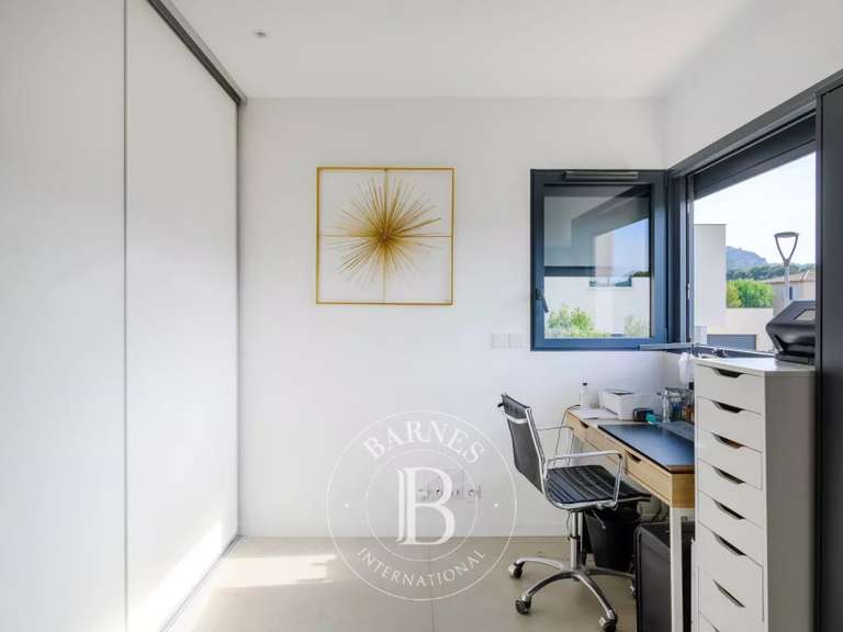 Maison Marseille 9e - 3 chambres - 139m²