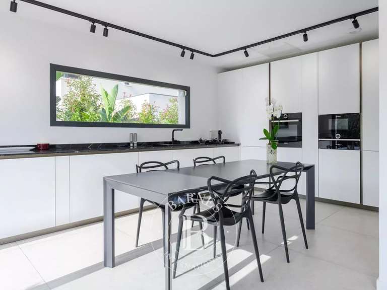 Maison Marseille 9e - 3 chambres - 139m²