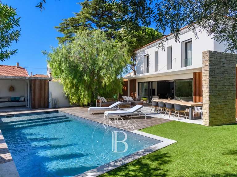 Maison Marseille 9e - 5 chambres - 237m²