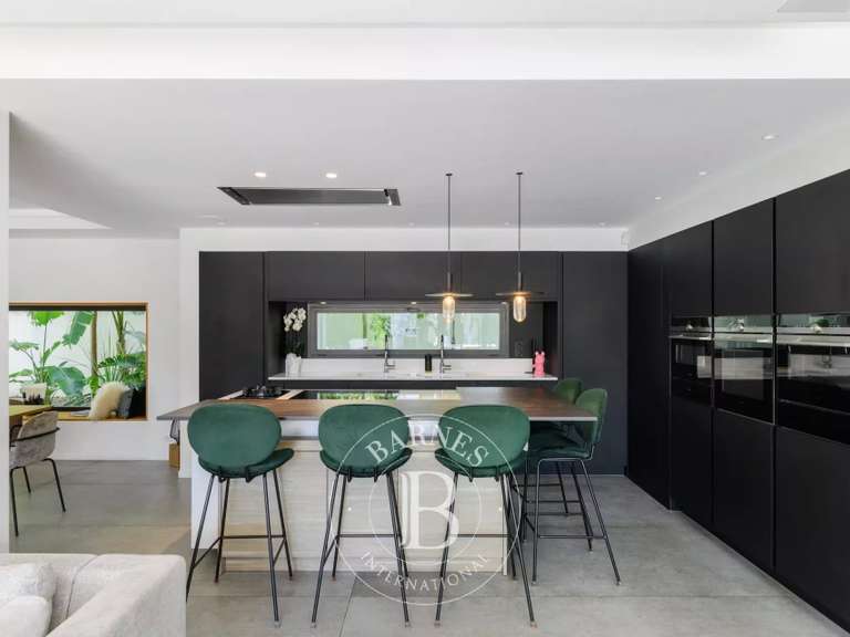 Maison Marseille 9e - 5 chambres - 237m²