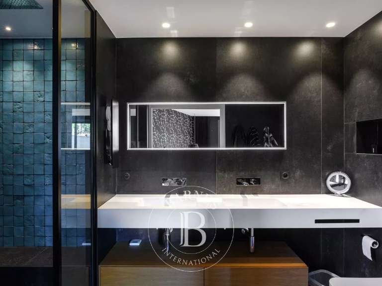 Maison Marseille 9e - 5 chambres - 237m²