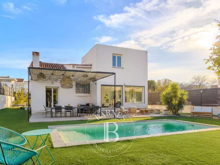 Maison Marseille 9e - 5 chambres - 224m²