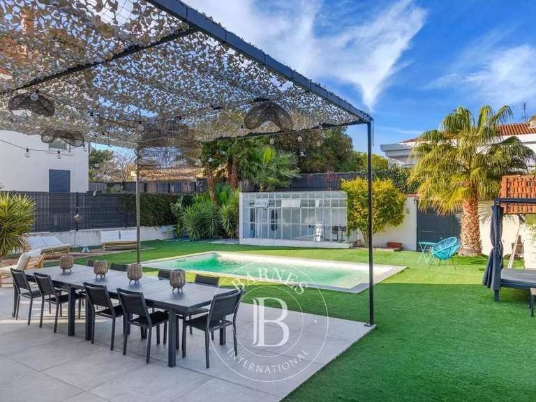 Maison Marseille 9e - 5 chambres - 224m²