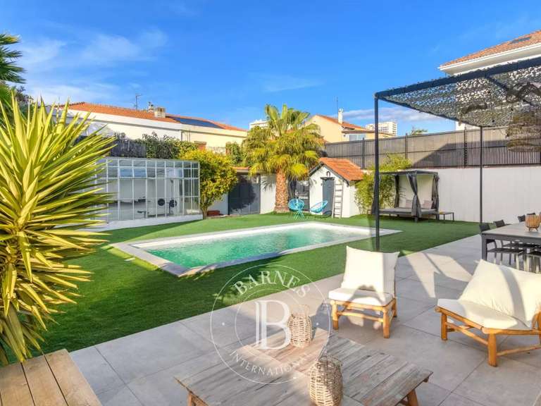 Maison Marseille 9e - 5 chambres - 224m²