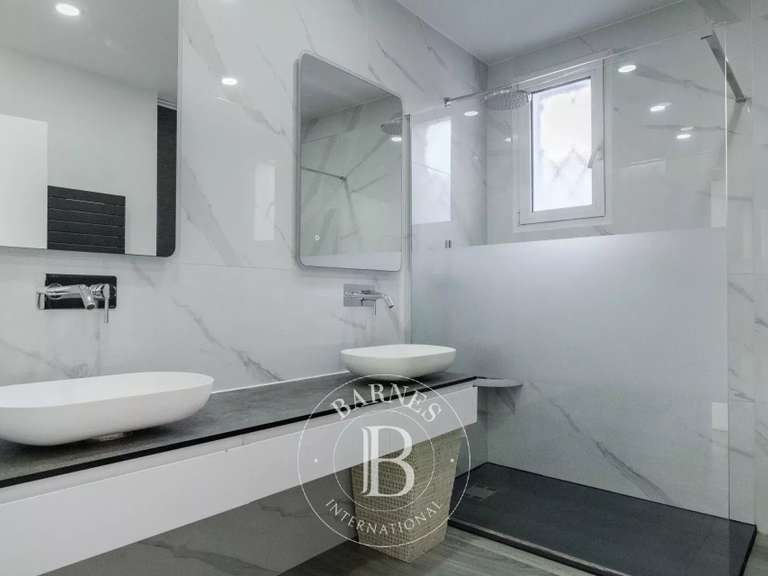 Maison Marseille 9e - 5 chambres - 224m²