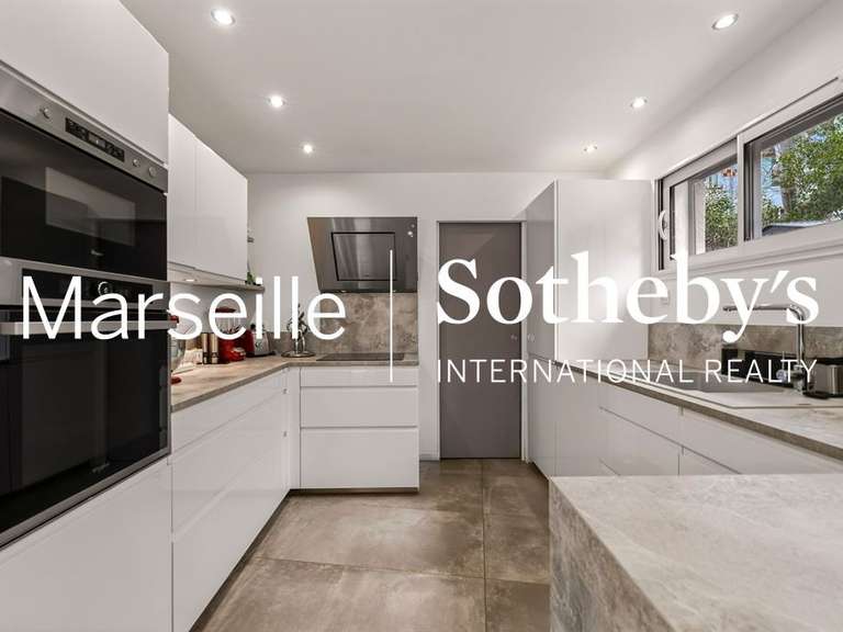 House Marseille 9e - 3 bedrooms - 216m²