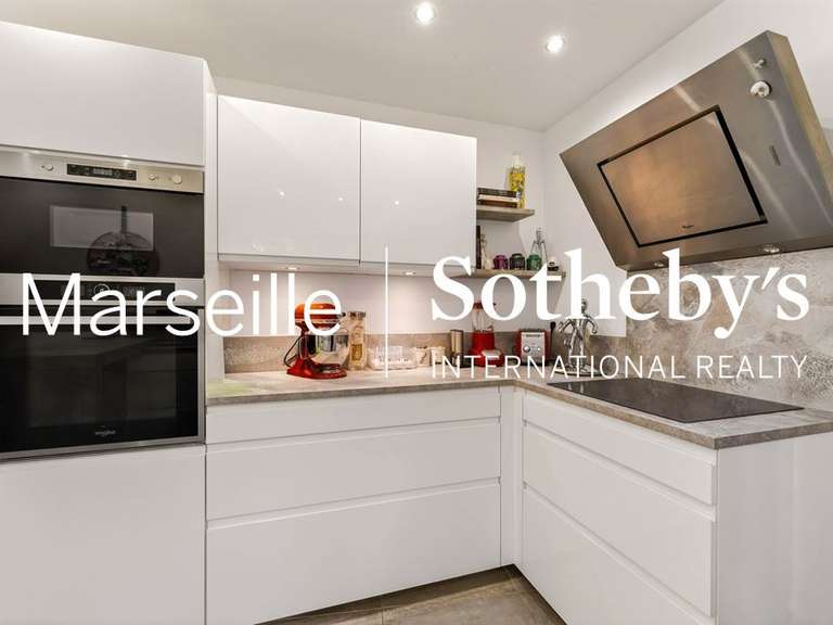 Maison Marseille 9e - 3 chambres - 216m²