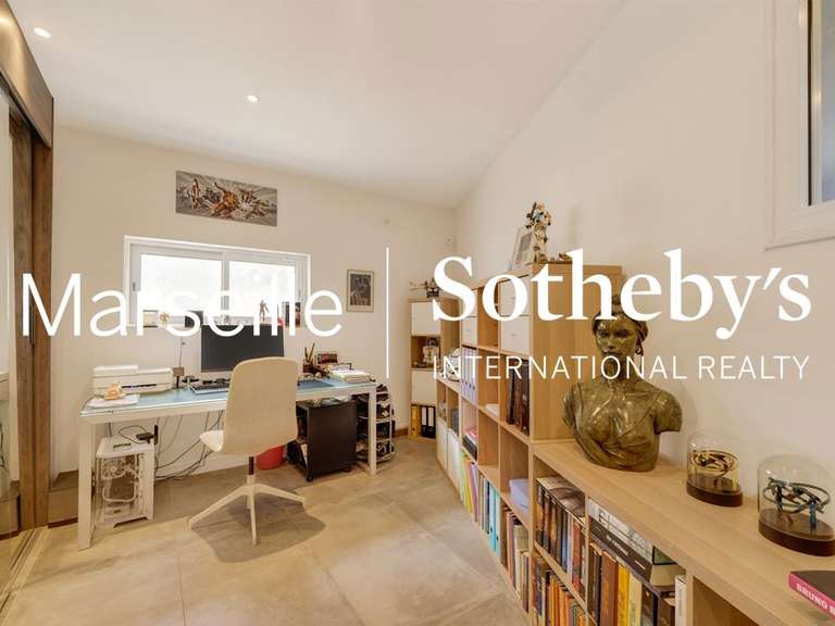 House Marseille 9e - 3 bedrooms - 216m²