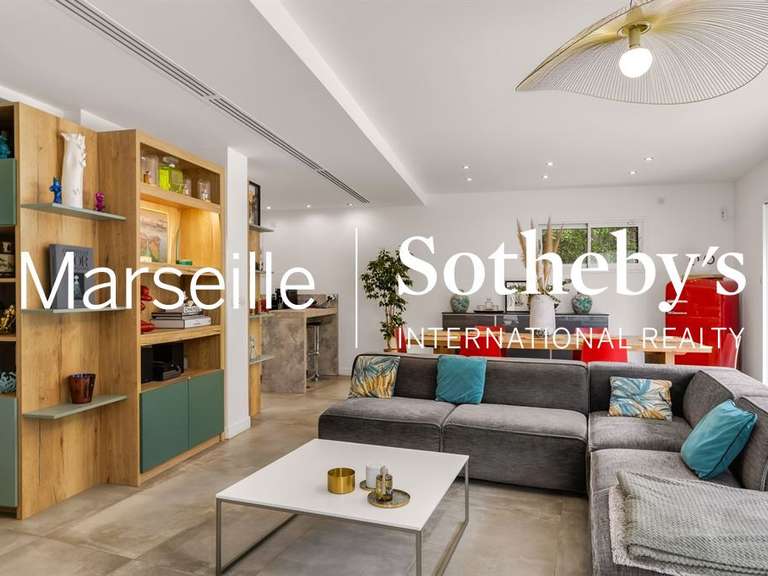 Maison Marseille 9e - 3 chambres - 216m²