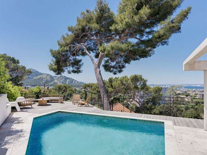 Maison Marseille 9e - 4 chambres - 180m²