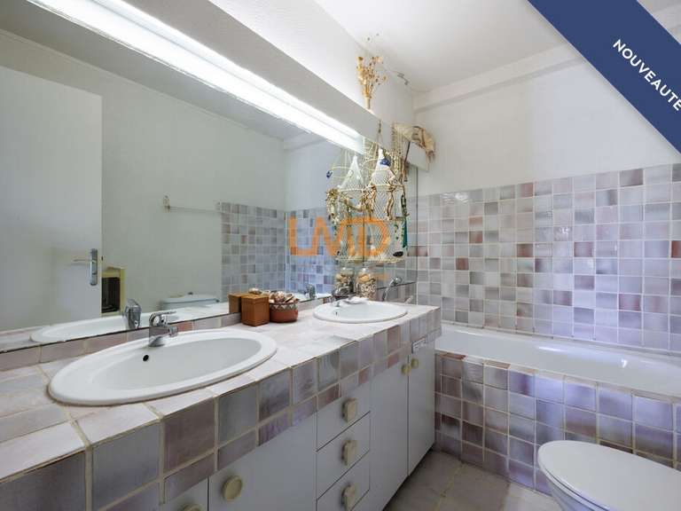 Maison Marseille 9e - 5 chambres - 218m²