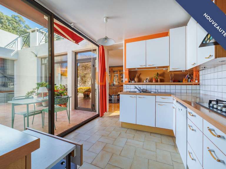 Maison Marseille 9e - 5 chambres - 218m²