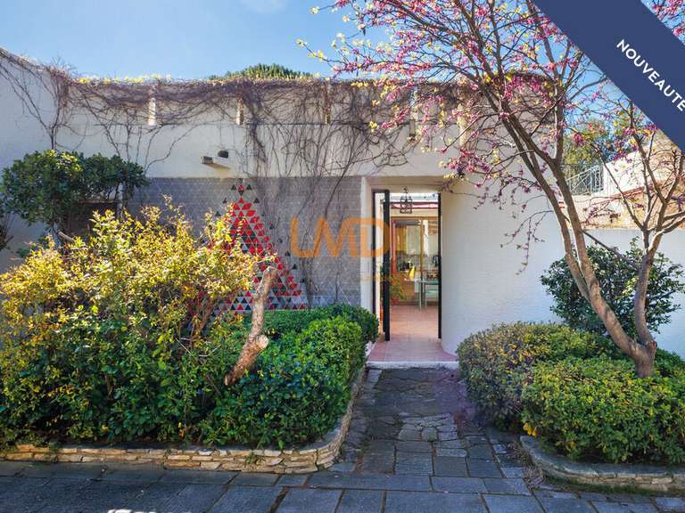 Maison Marseille 9e - 5 chambres - 218m²