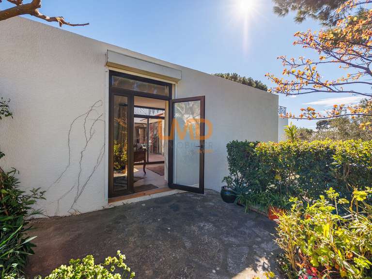 House Marseille 9e - 5 bedrooms - 218m²