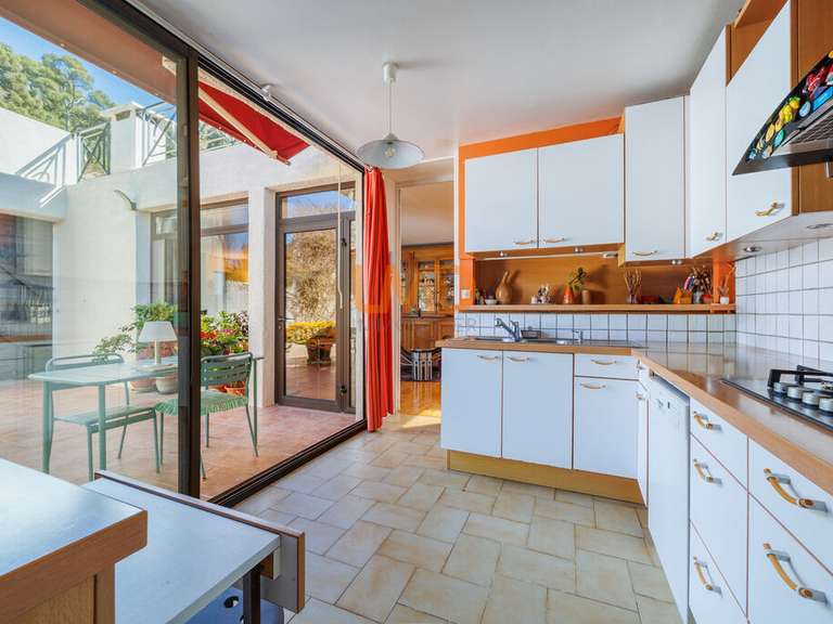 House Marseille 9e - 5 bedrooms - 218m²